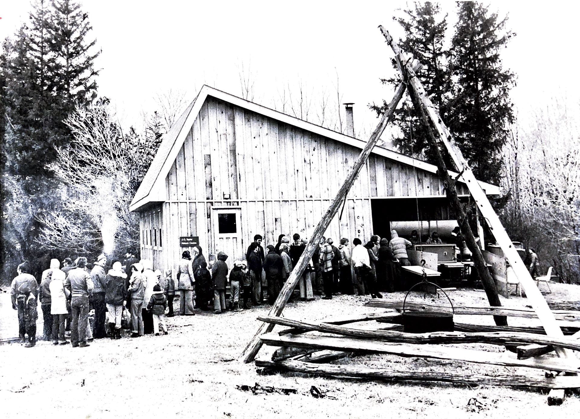 Crowd gathers outside of the J.C. Taylor Nature Centre during one of our Maple Syrup Days weekends.
